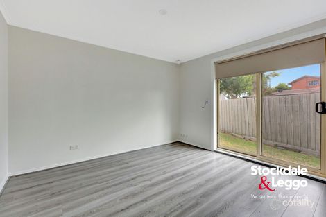 Property photo of 30 Kalimna Crescent Coolaroo VIC 3048