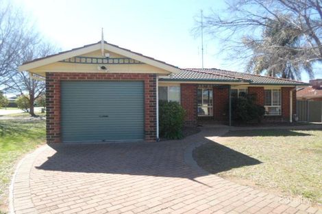 Property photo of 2/15 Kingfisher Street Dubbo NSW 2830