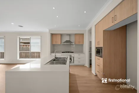 13 Spartan Way, Williams Landing, VIC 3027