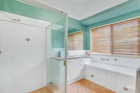 Property photo of 1 Tea Tree Crescent Sinnamon Park QLD 4073