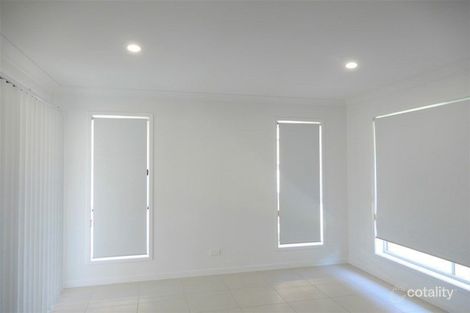 Property photo of 71 Aberdeen Circuit Spring Mountain QLD 4300