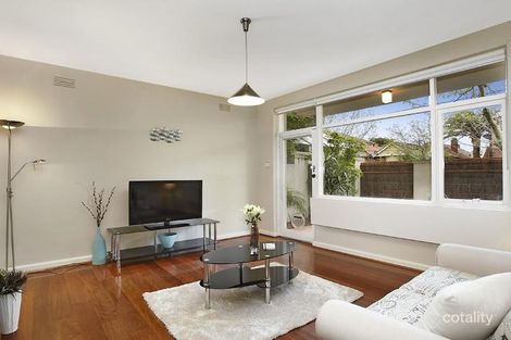 1/15 Pine Ave, Elwood, VIC 3184