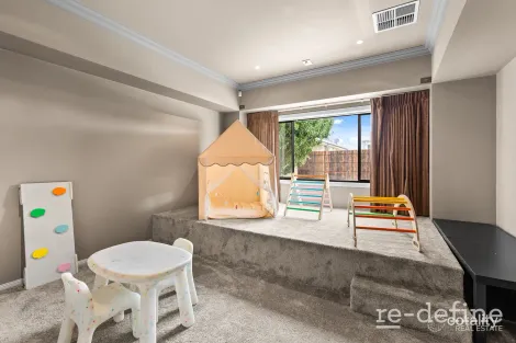 Property photo of 27 Threadneedle Street Attwood VIC 3049