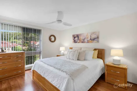 Property photo of 5 Hawk Place Shellharbour NSW 2529