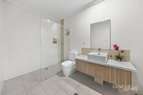 Property photo of 1 Snowy Avenue Minto NSW 2566