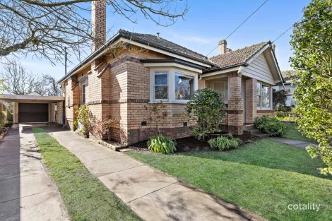 Property photo of 14 Brawn Avenue Lake Wendouree VIC 3350