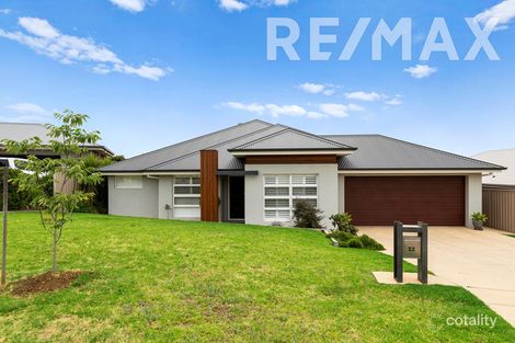 Property photo of 22 Pooginook Place Bourkelands NSW 2650