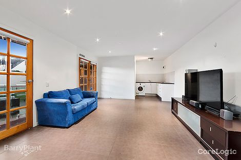 Property photo of 8 Seaview Street Mount Waverley VIC 3149