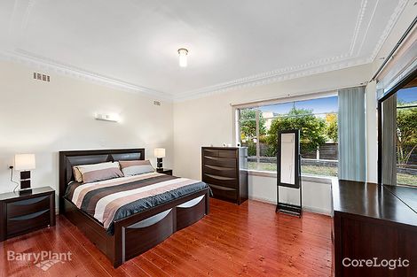 Property photo of 8 Seaview Street Mount Waverley VIC 3149