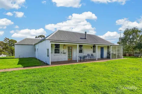132 Mill St, Mortlake, VIC 3272