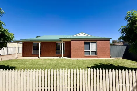 1/2 Dellar St, Swan Hill, VIC 3585