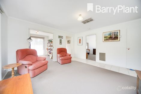Property photo of 33 Gatehouse Parade Cranbourne East VIC 3977