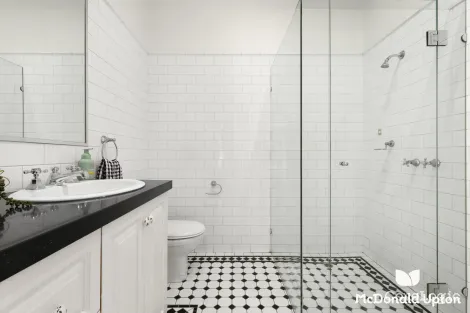 Property photo of 39 Leslie Road Essendon VIC 3040