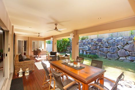 Property photo of 11 Banbrook Court Molendinar QLD 4214