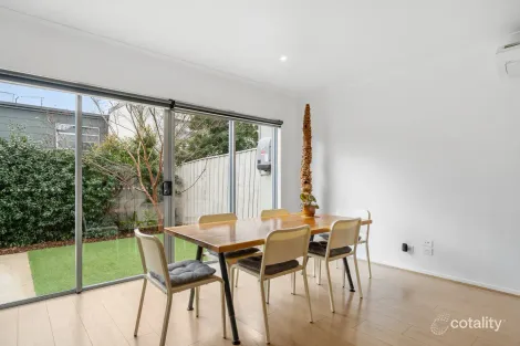 Property photo of 4 Ravensthorpe Lane Epping VIC 3076