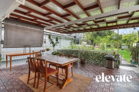 Property photo of 3 Deighton Road Dutton Park QLD 4102