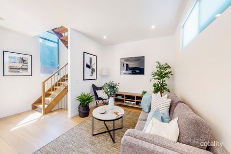 Property photo of 2/18 Canterbury Road Toorak VIC 3142