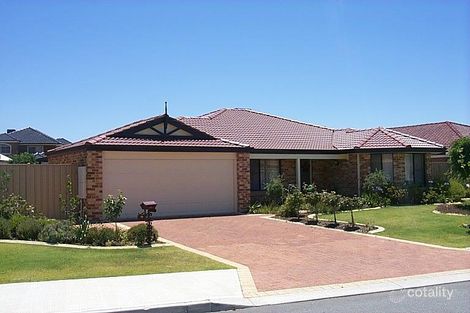 70 Bennett Dr, Canning Vale, WA 6155