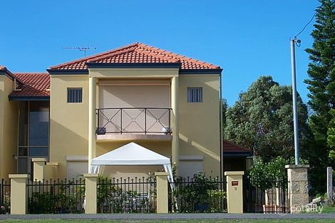 Property photo of 3/69 Rockingham Beach Road Rockingham WA 6168