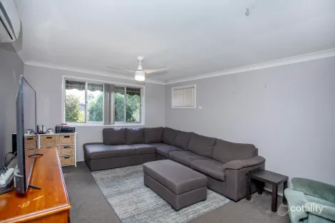 Property photo of 2 Kundibakh Close Wingham NSW 2429