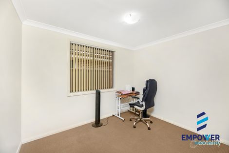 10 Drumalbyn St, Ingleburn, NSW 2565