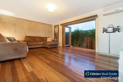 Property photo of 53 Hancock Drive Berwick VIC 3806