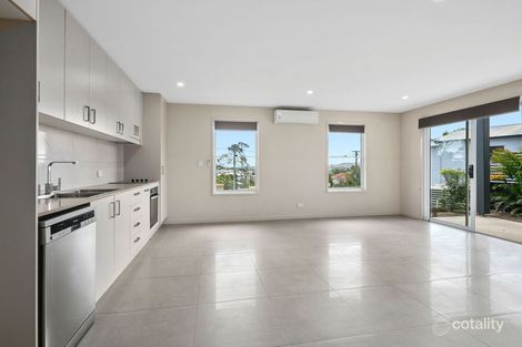 Property photo of 4 Caelian Street Seven Hills QLD 4170