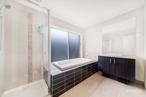 Property photo of 27 Cobram Street Tarneit VIC 3029