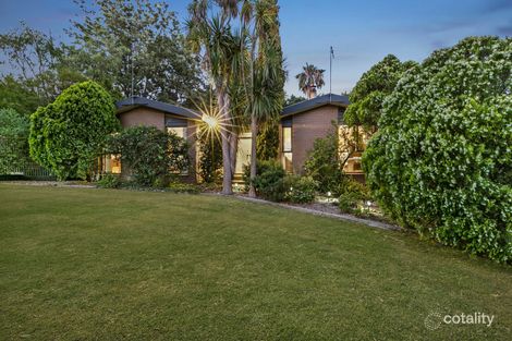 8 Oatlands Rd, Narre Warren North, VIC 3804