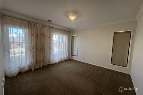 28 Oakgrove Dr, Craigieburn, VIC 3064