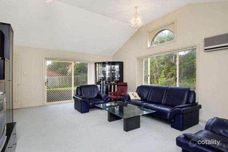 Property photo of 11 Hickory Place Dural NSW 2158