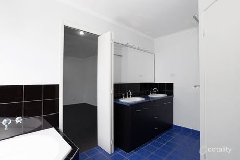 Property photo of 8 Azalea Court Beaconsfield QLD 4740