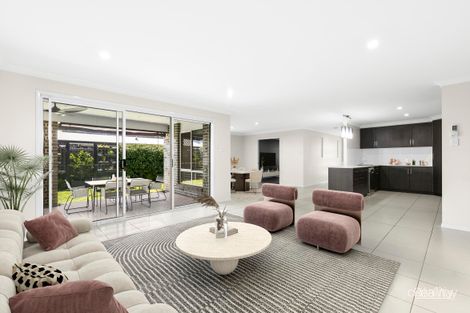 Property photo of 19 Brimblecombe Drive Middle Ridge QLD 4350