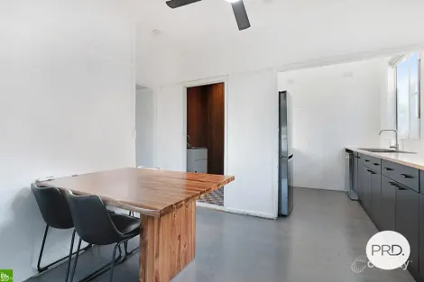 Property photo of 11 Illawon Street Berkeley NSW 2506