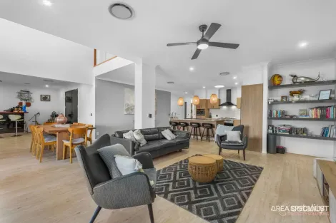 Property photo of 12 Sunset Place Jacobs Well QLD 4208