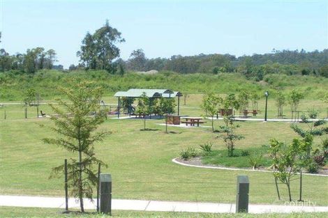 Property photo of 24 Palmer Place Sinnamon Park QLD 4073