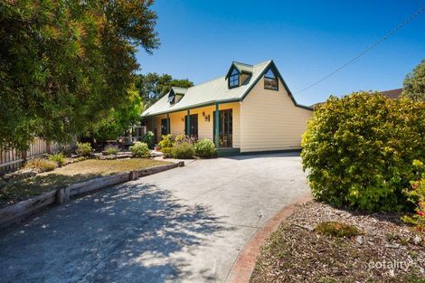 Property photo of 33 Clarendon Drive Somerville VIC 3912