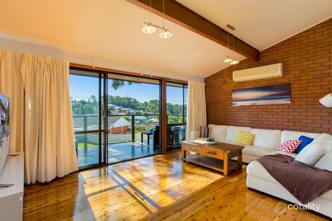 Property photo of 23 Pasadena Crescent Macquarie Hills NSW 2285
