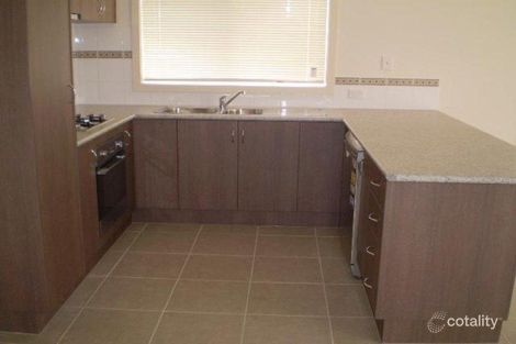 Property photo of 11 Reiffel Avenue Sunbury VIC 3429