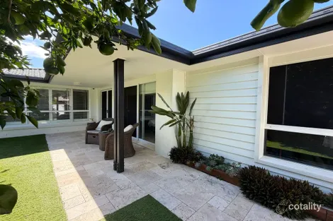 10 Emerton Cres, Robina, QLD 4226