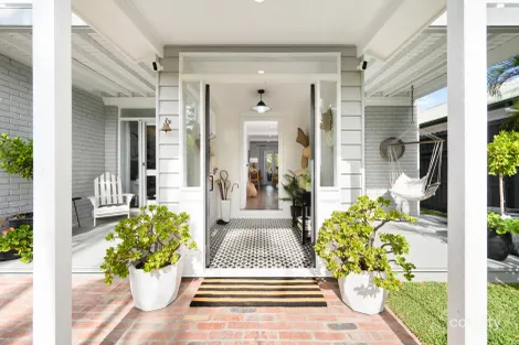 36 Clam St, Runaway Bay, QLD 4216