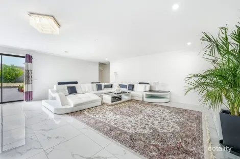 Property photo of 110 Webster Way Pakenham VIC 3810