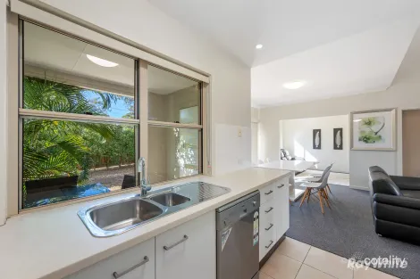 Property photo of 33/1 Michel Place Telina QLD 4680