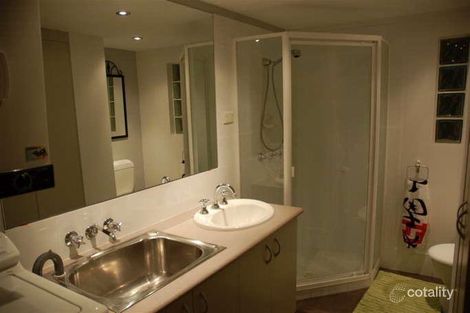 18/30 Marine Pde, Southport, QLD 4215