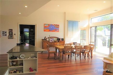 Property photo of 11 Jelbart Street Mawson ACT 2607