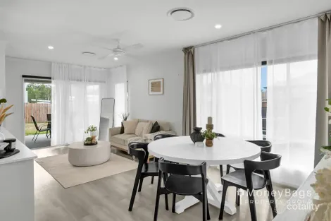 Property photo of 8 Colmar Street Jimboomba QLD 4280