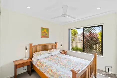 Property photo of 11 Como Close Kewarra Beach QLD 4879