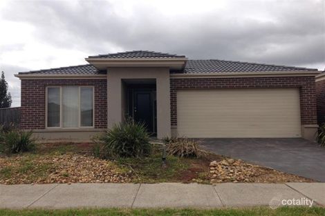 8 Bunker Cct, Deer Park, VIC 3023