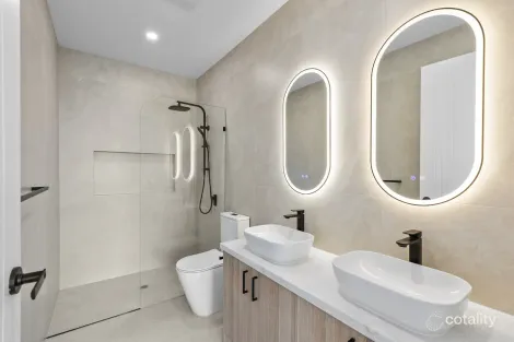 26 SOMERFORD DR, CLYDE NORTH, VIC 3978