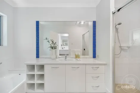 Property photo of 2C Woodchester Close Rosemount QLD 4560